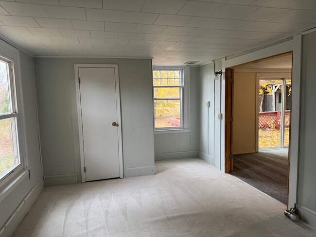 Building Photo - 983 US HWY 11