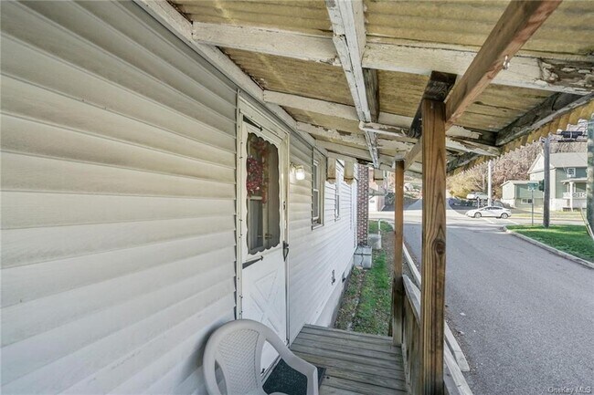 Building Photo - 4 Montgomery Rd