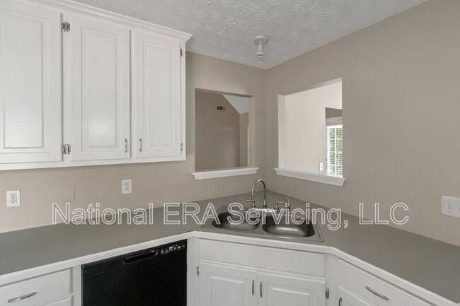 Building Photo - 355 Long Creek Dr