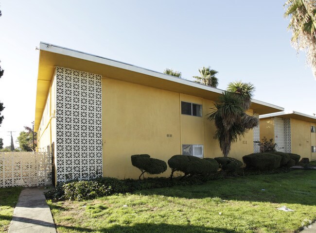 Building Photo - The Marquette