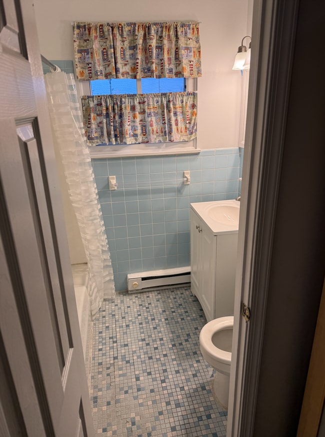 Building Photo - 1027 Ocean Ave