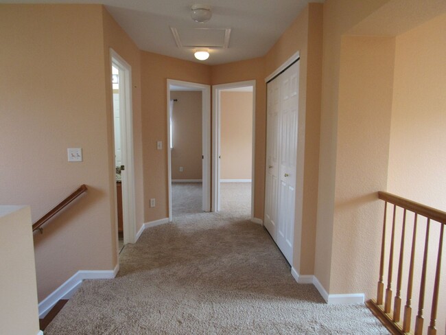 Building Photo - Superb  updated 5 bedroom, 4 bathroom home...
