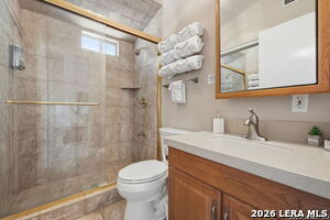 Building Photo - 2681 Lakeview Dr