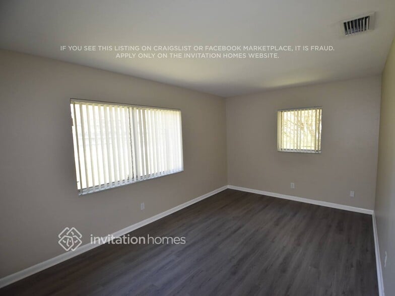 Building Photo - 2720 SW 15th Ct