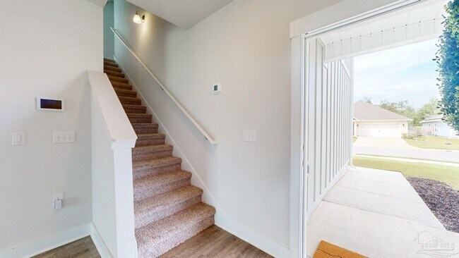 Building Photo - 5865 Danbury Blvd