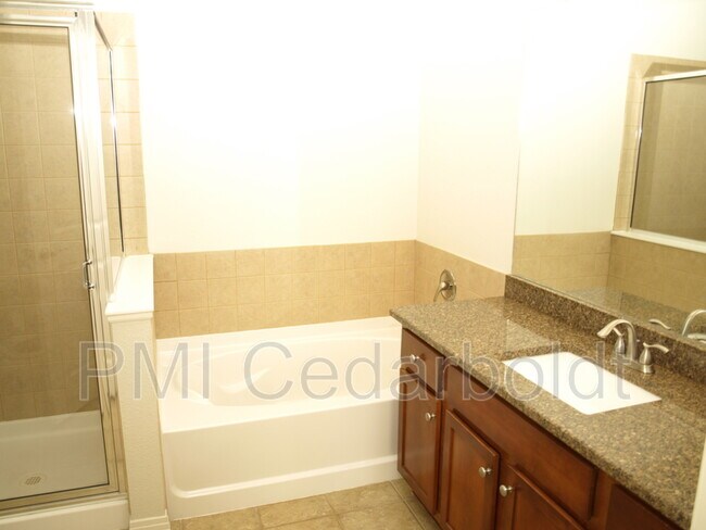 Building Photo - 10176 Park Meadows Dr