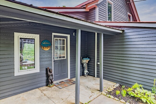 Building Photo - 68 Vineyard Rd