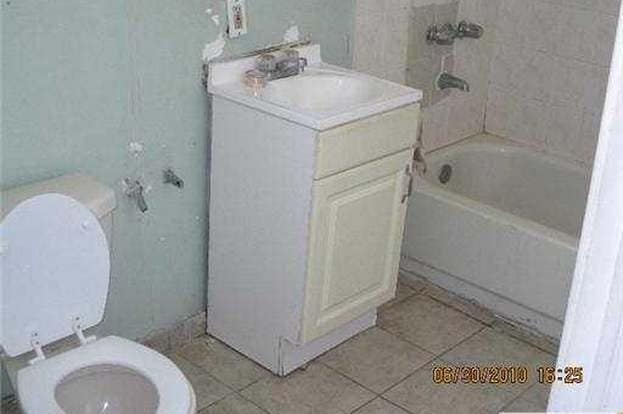 Building Photo - 882 Amboy Ave
