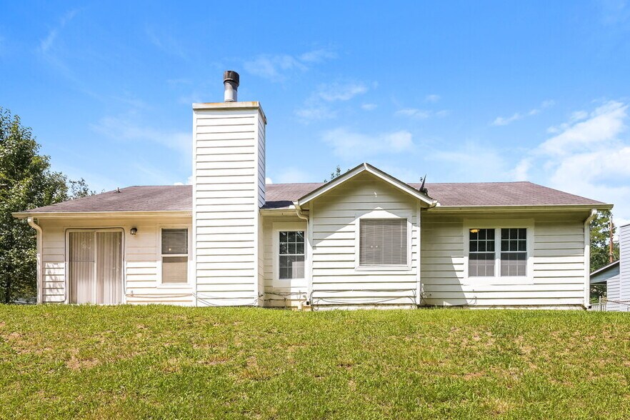 Building Photo - 8756 Ansley Way