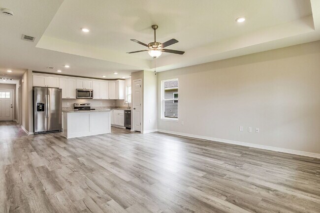 Building Photo - Contemporary Living in Milton!