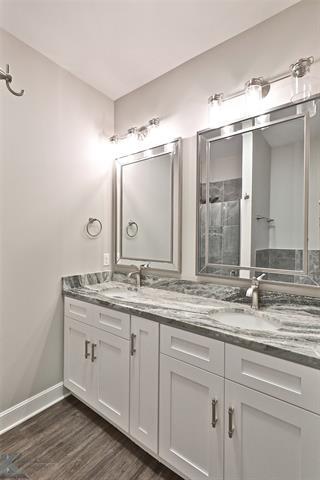 Building Photo - 302 Martis Way