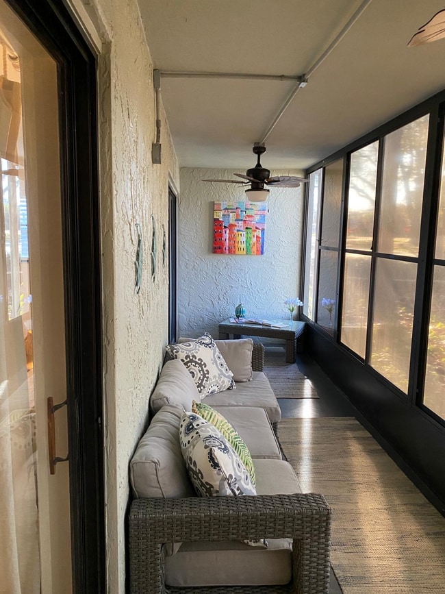 Building Photo - 1 Tarragona Ct