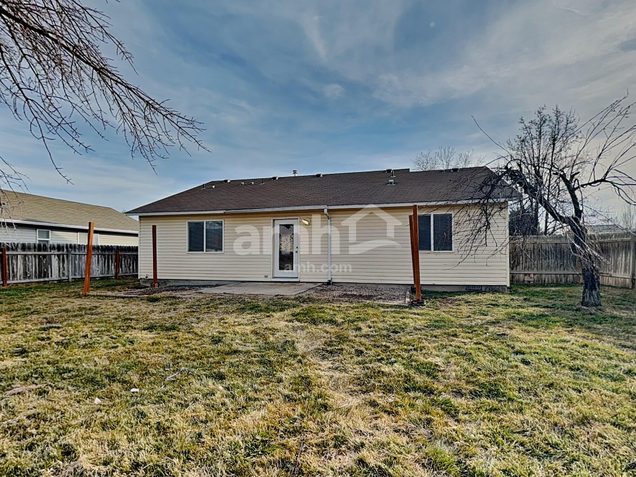 Building Photo - 410 W Mule Ct