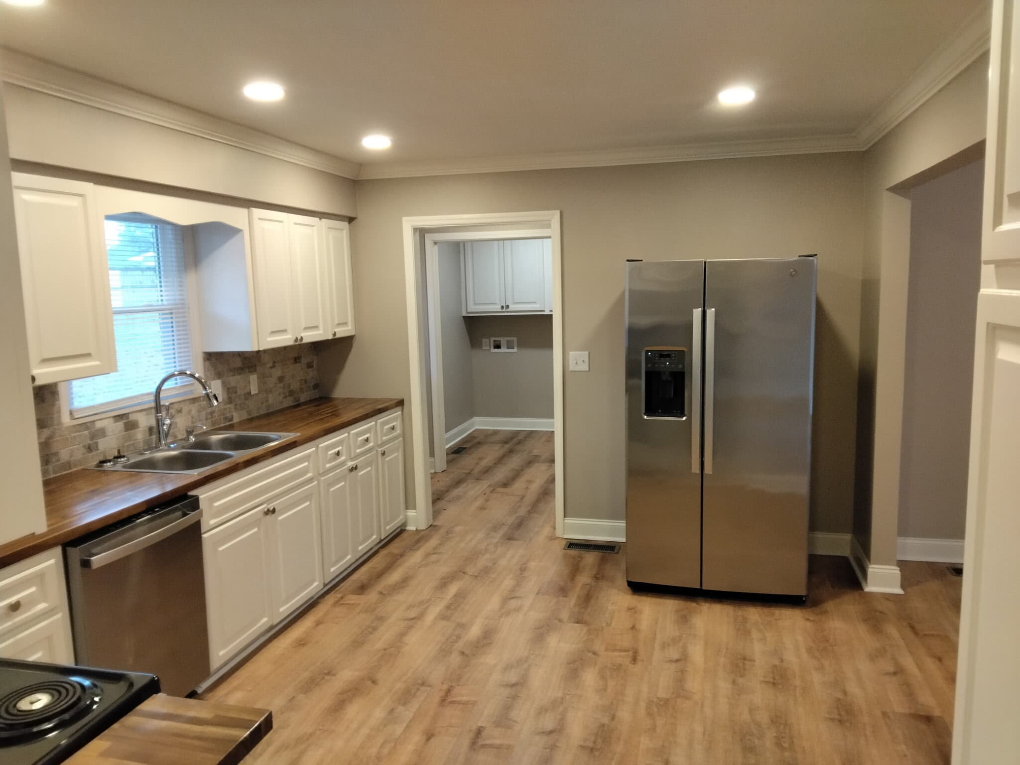 Building Photo - 2038 Conway Dr