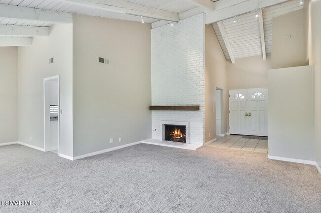 Building Photo - 1046 Barrow Ct