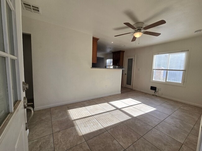 Building Photo - 4124 W Ave L 6