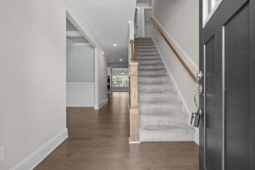 Building Photo - 830 Winston Pines Dr