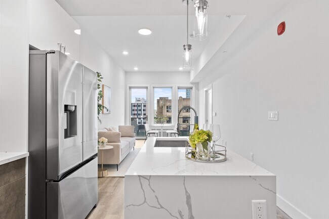 Building Photo - 412 Whiton St