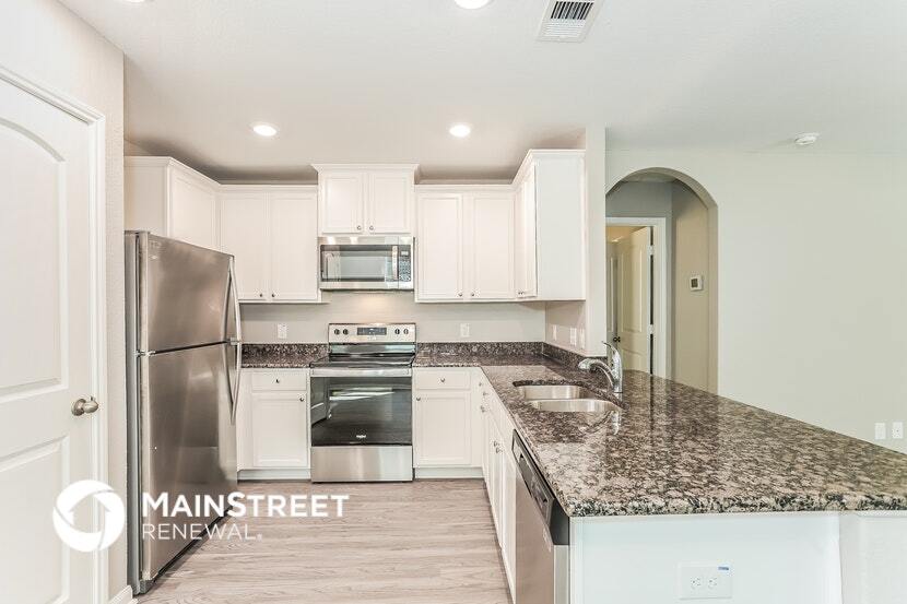 Building Photo - 25238 Dickens Dr