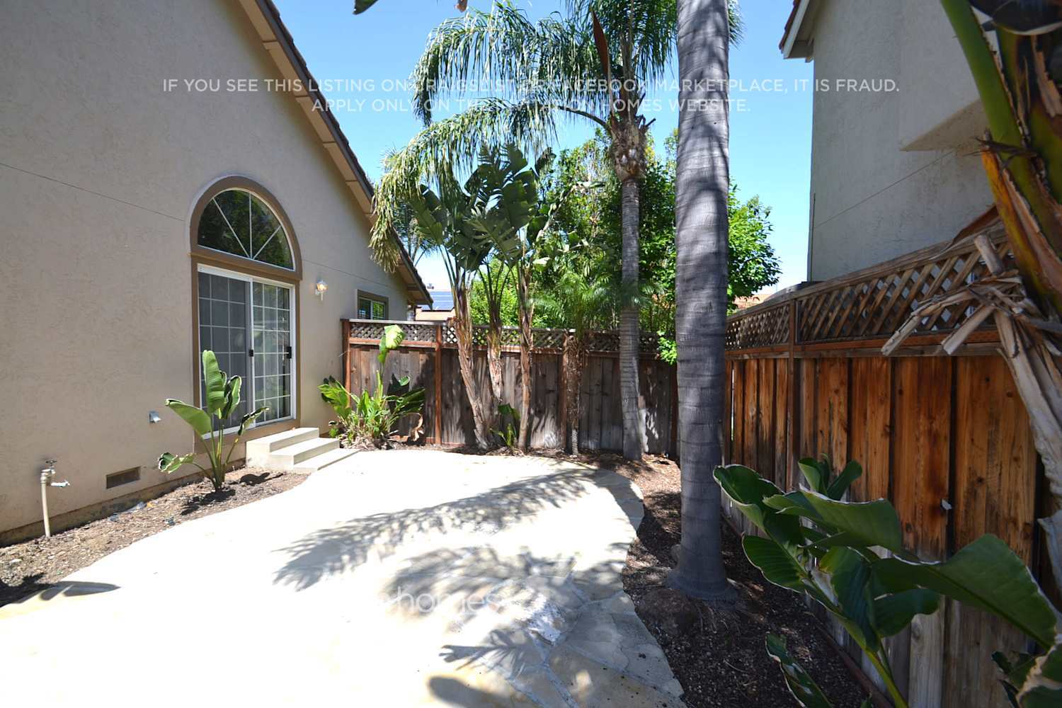 Building Photo - 880 Fieldstone Ct