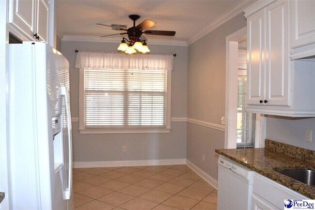 Building Photo - 2213 Avington Ct