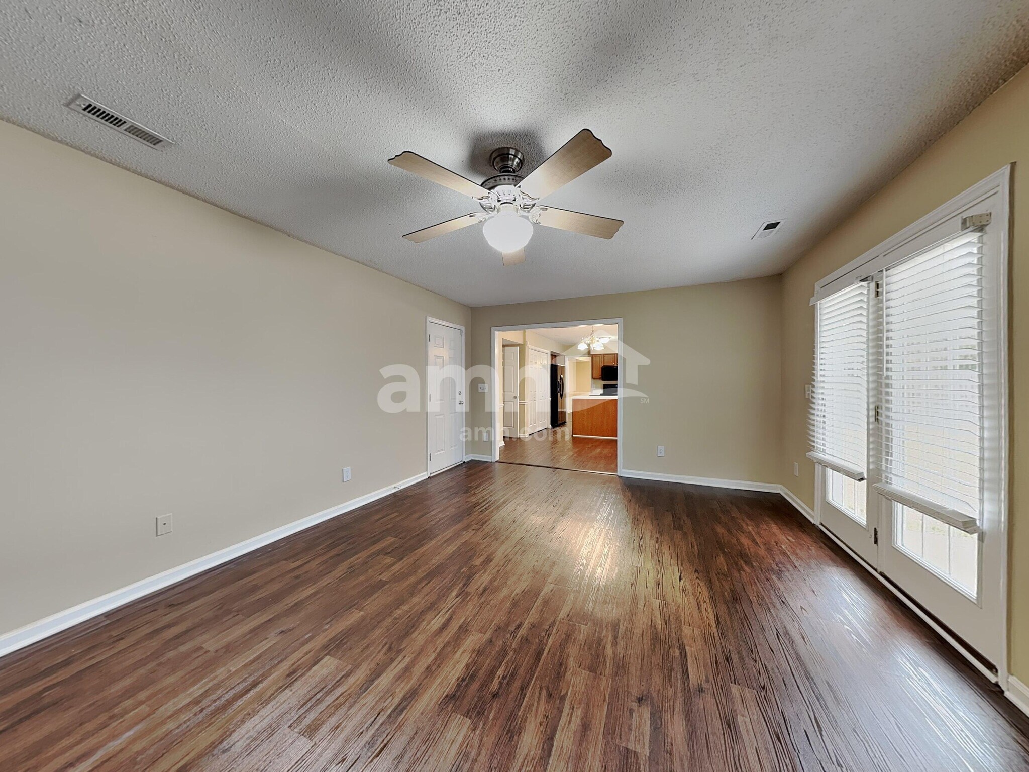 Building Photo - 4404 Garden Club St