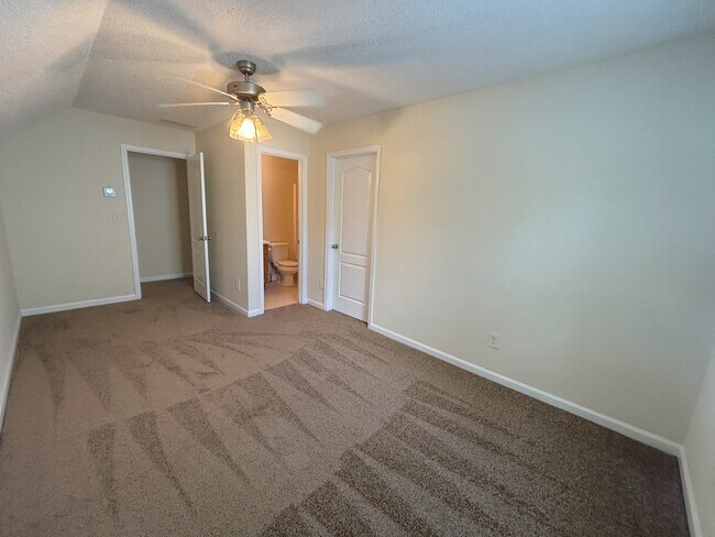 Building Photo - 261 Katydid Dr