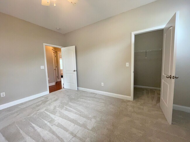 Building Photo - 2196 Eisenhower Ave