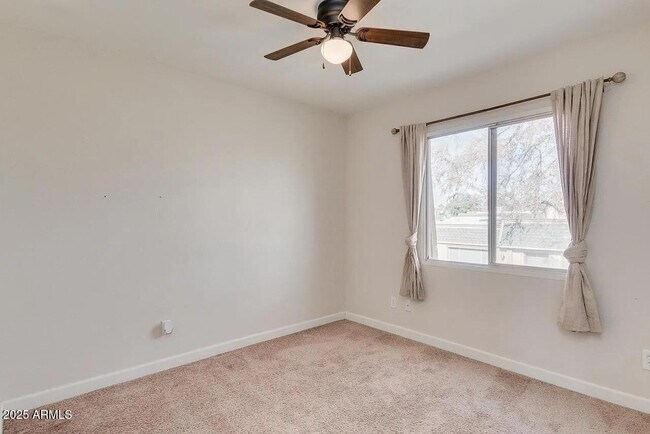 Building Photo - 4875 N Granite Reef Rd