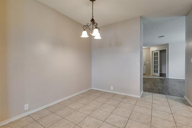 Building Photo - 4605 Rhone Dr