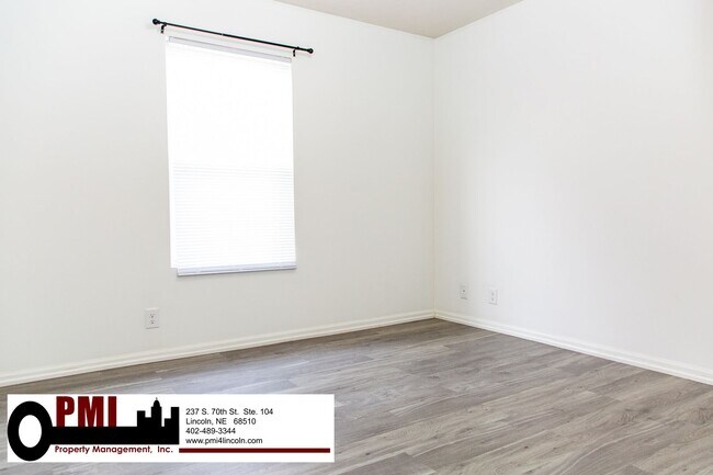 Building Photo - 2929 N 49th St