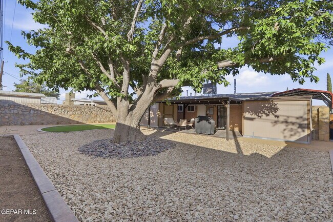 Building Photo - 4873 Mcgregor Dr