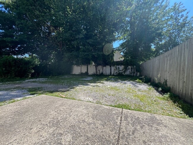 Building Photo - 1285 Cook Ave