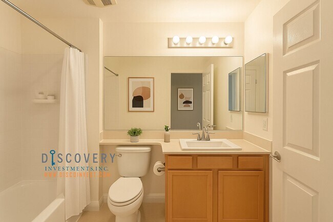 Building Photo - Now Offering December Rent Free!