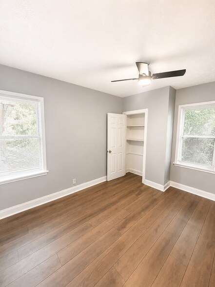 Building Photo - 412 Elberon Ave