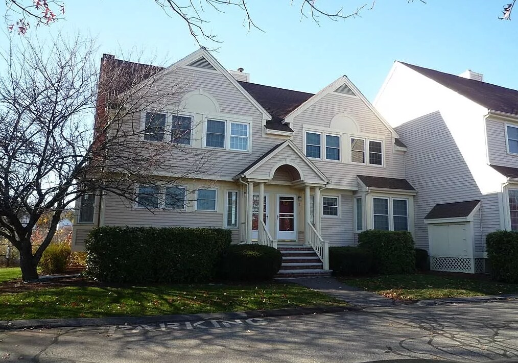 Welcome Home! - 33 Water St