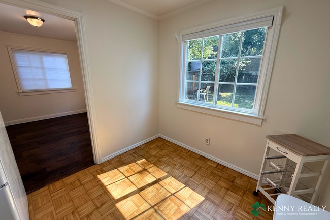 Building Photo - Charming 1 Bedroom Home with Private Yard in Pacifica