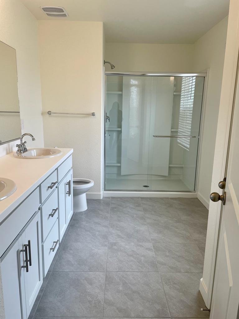 MASTER BEDROOM BATH - 368 Shafer Ave