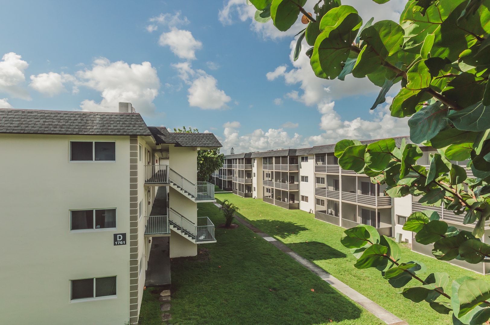 Interior Photo - Spectra Palms
