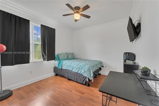 Building Photo - 19500 SW 39th Ct