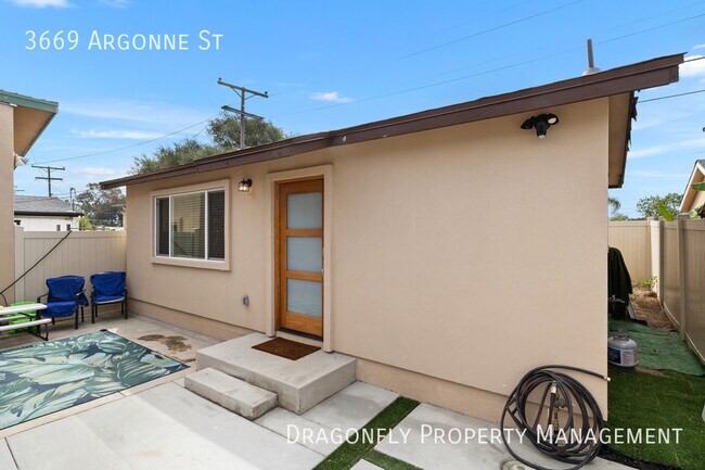 Building Photo - 3669 Argonne St