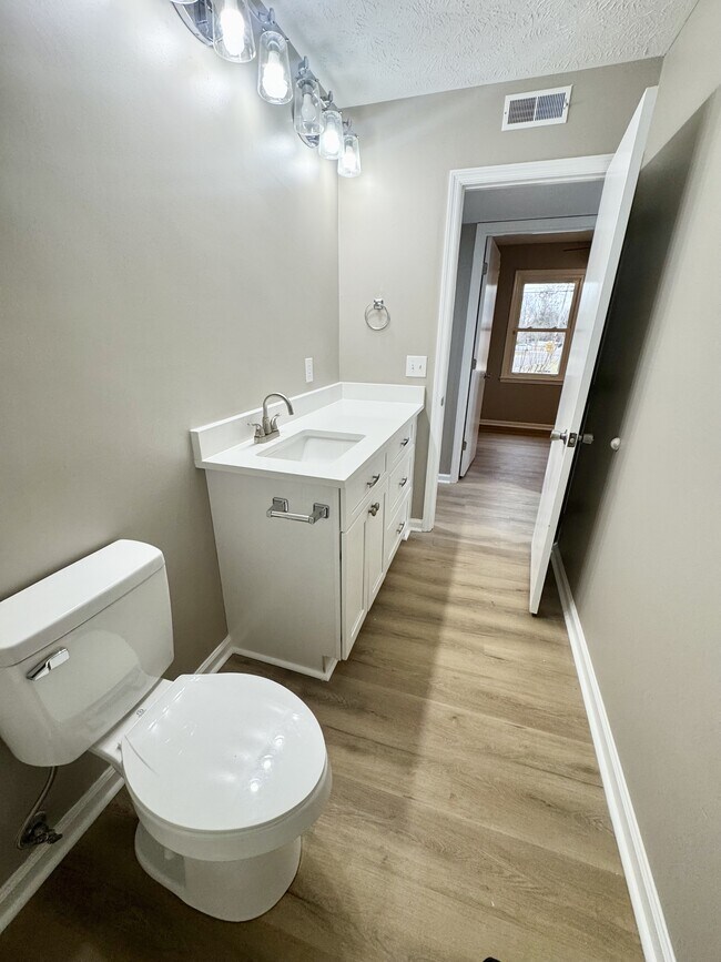 Building Photo - 1629 9th Ave