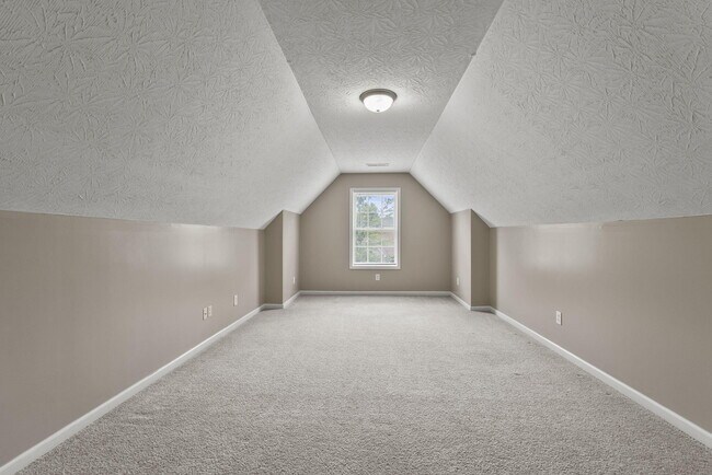 Building Photo - 777 Maidencane Dr
