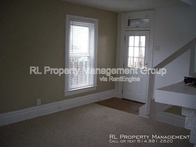 Building Photo - 2278 Indianola Ave