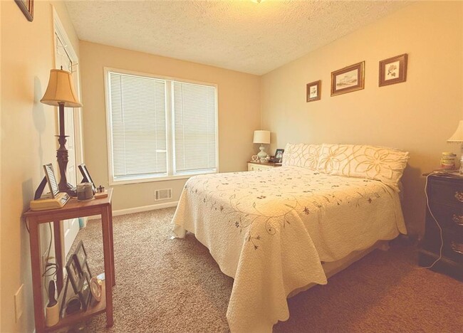 Building Photo - 419 Etowah Valley Way