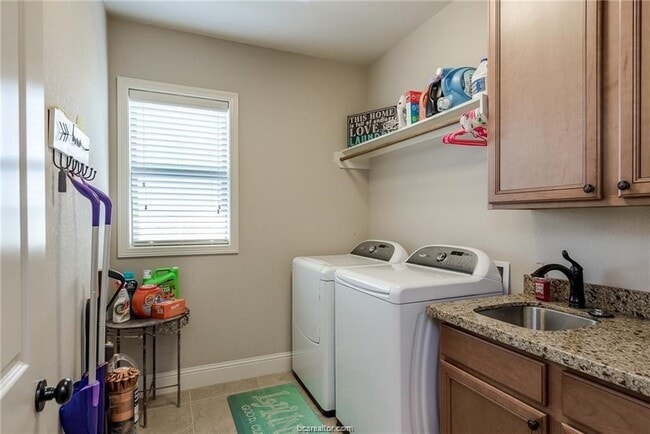 Building Photo - 4022 Sunny Meadow Brook Ct