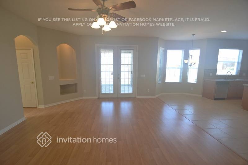 Building Photo - 3947 Stornoway Dr