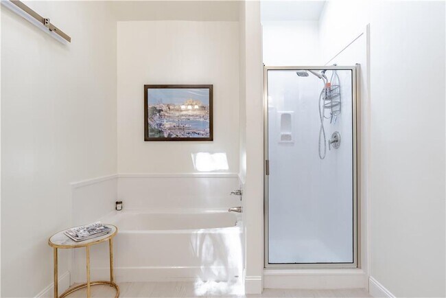 Building Photo - 2127 Ryegate Ct