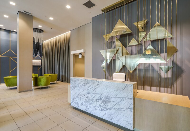 Building Photo - 2619 N Clark St