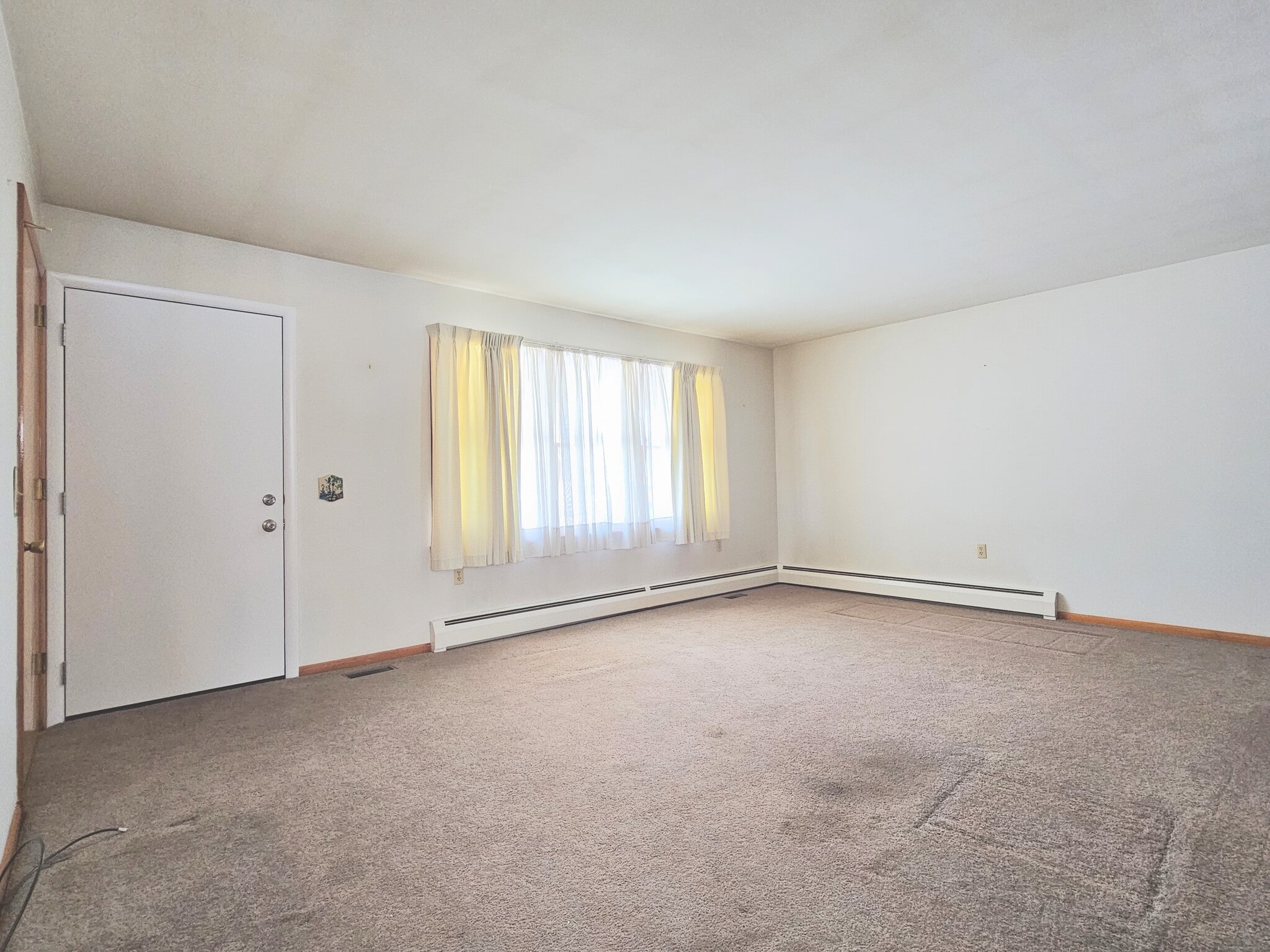 Building Photo - 8409 Lancaster Ave